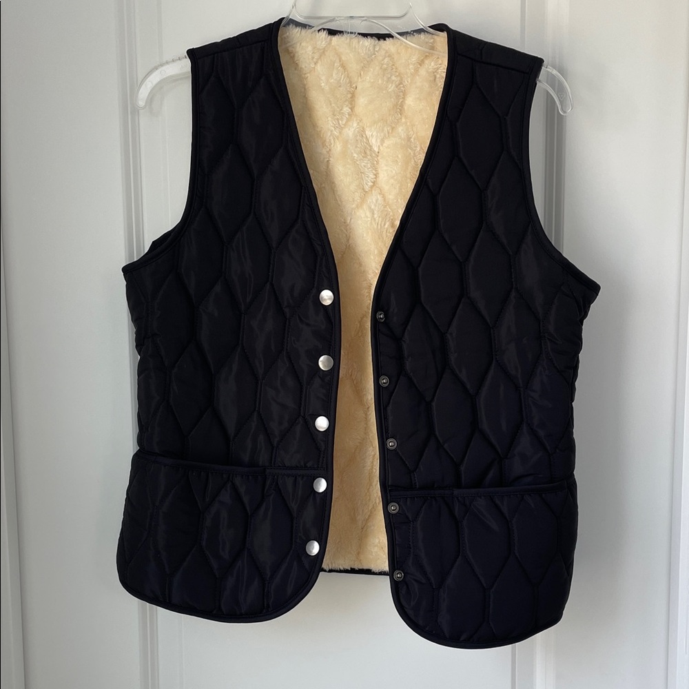 Faux Sherpa Lined Quilted Vest Size Small